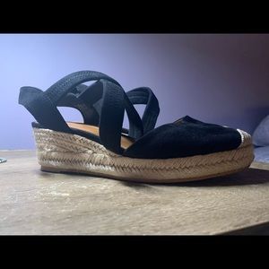 H&M Black Wedges